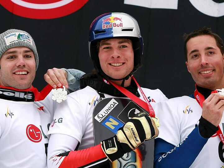 Patrick Bussler (re.) auf dem WM-Podium. Der Münchner wurde Dritter bei der WM und holte Bronze.