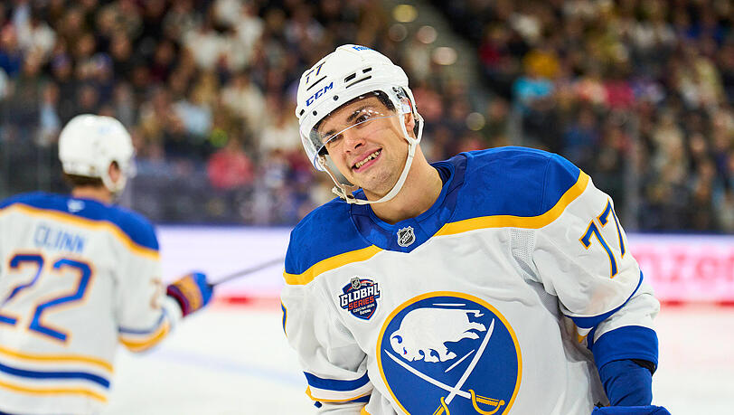 Schaffte den Sprung in die NHL: JJ Peterka. Schaffte den Sprung in die NHL: JJ Peterka.