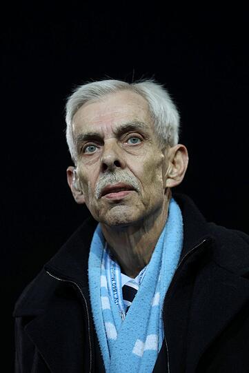 Dieter Schneider: So verfolgte der scheidende Löwen-Präsident das Spiel des TSV 1860 München in Sandhausen - bereits seine letzte Auswärtspartie als Sechzig-Boss?