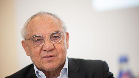 Felix Magath attestiert dem FC Bayern München ein Führungsproblem.