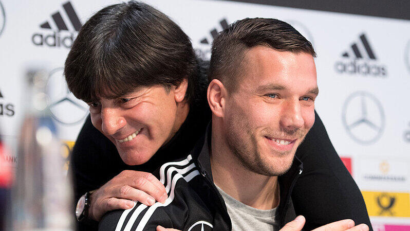 Auf Lukas Podoslki wird Joachim Löw in Aserbaidschan verzichten müssen.