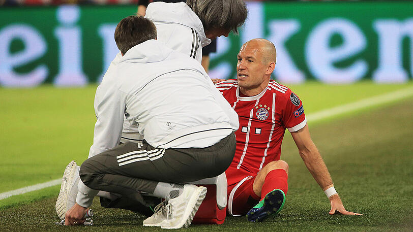 ARJEN ROBBEN, OHNE NOTE: Der Wembley-Held mit viel Pech. Mal wieder. Nach nur acht Minuten musste Robben verletzt raus. Thiago ersetzte ihn.
