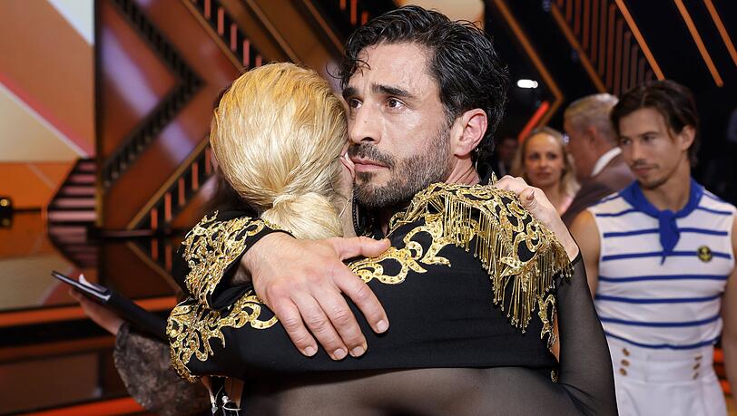 Kathrin Menzinger und Jan Kittmann belegten bei "Let's Dance" 2026 den fünften Platz. Kathrin Menzinger und Jan Kittmann belegten bei "Let's Dance" 2026 den fünften Platz.