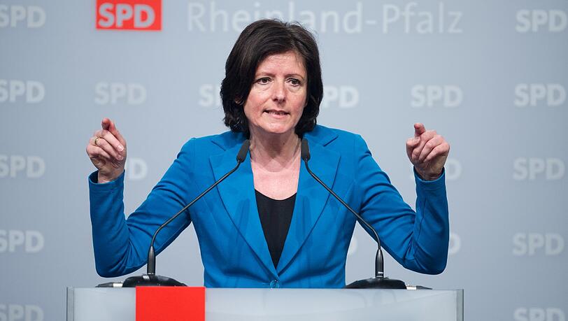 Rote Konkurrenz: Die Ministerpräsidentin von Rheinland Pfalz, Malu Dreyer, tritt am Montag, 13. Mai im Truderinger Festzelt auf. Rote Konkurrenz: Die Ministerpräsidentin von Rheinland Pfalz, Malu Dreyer, tritt am Montag, 13. Mai im Truderinger Festzelt auf.