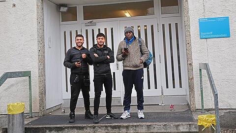Im Haus 13 der ehemaligen Bayernkaserne in Freimann ist der Übernachtungsschutz. Ein Auffangnetz für diejenigen, die sonst in München keinen Schlafplatz finden