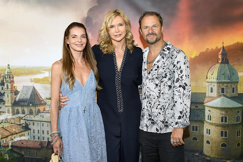 Yvonne Catterfeld, Veronica Ferres und Philipp Hochmair ("Vorstadtweiber") beim Moonlake-Entertainment-Brunch am Samstag im Bayerischen Hof.