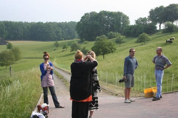 Bilder vom Making- of: Die Aufnahmen für den Jungbauernkalender 2013 in Bayern fanden im Mai statt