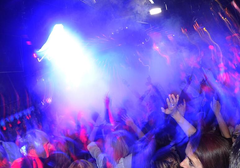 Am Wochenende ist in der Münchner Club-Szene immer viel los. (Symbolbild)