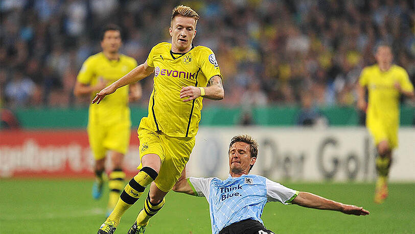In der Vorbereitung treffen die Löwen auf Borussia Dortmund: Kai Bülow im Zweikampfduell mit Marco Reus. In der Vorbereitung treffen die Löwen auf Borussia Dortmund: Kai Bülow im Zweikampfduell mit Marco Reus.