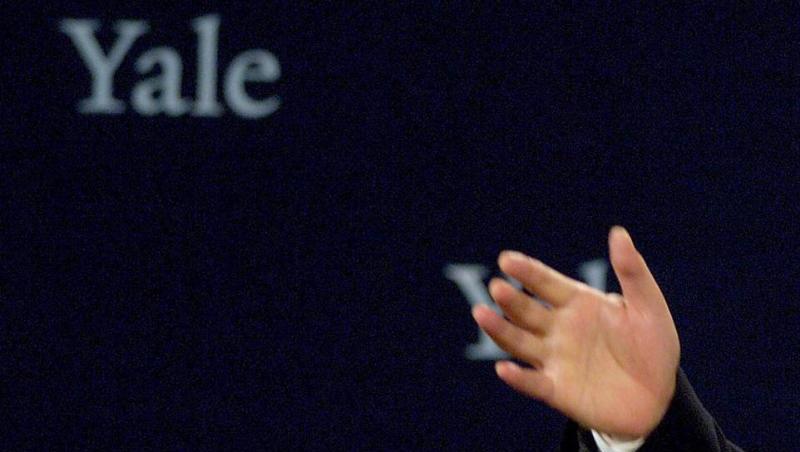 Die Elite-Universität Yale hat die Zulassung einer Studentin widerrufen. Die Elite-Universität Yale hat die Zulassung einer Studentin widerrufen.