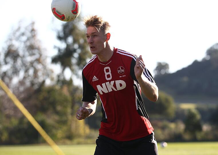 Sebastian Polter (hier beim Training) brachte den 1. FC Nürnberg mit 1:0 in Führung.