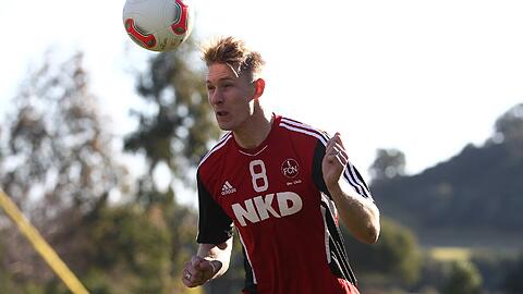 Sebastian Polter (hier beim Training) brachte den 1. FC Nürnberg mit 1:0 in Führung.
