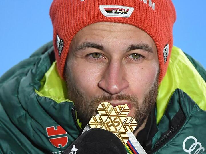 Durfte sich in Seefeld gleich dreimal mit der Goldmedaille schmücken: Markus Eisenbichler.