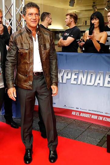 2009 erfüllte sich Schauspieler Antonio Banderas mit dem Kauf eines Familienbetriebs in der nordspanischen Region Kastilien-Léon einen Lebenstraum.  Er beteiligte sich zur Hälfte an dem 230 Hektar großen Weingut, das in "Anta Banderas" umbenannt wurde.