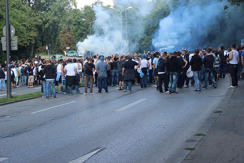 Sehen Sie hier weitere Bilder vor dem Amateurderby.