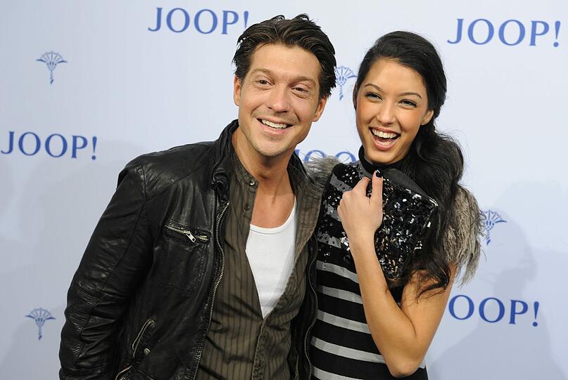 ...wie Model Rebecca Mir und Schauspieler Sebastion Deyle.