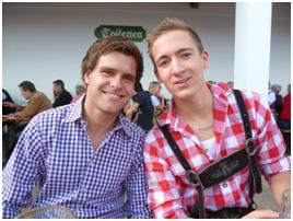 Mit zwei Freunden erlebten sie eine verregnete Wiesn...