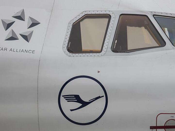 Die Lufthansa will ihr Flugangebot ab Juni wieder erweitern.