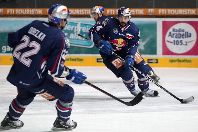Spielte sechs Jahre für den EHC München: Johan Ejdepalm (r.).