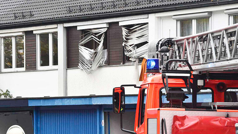 Eine heftige Gasexplosion hat heute Mittag ein Reihenhaus in Kirchheim verwüstet. Eine heftige Gasexplosion hat heute Mittag ein Reihenhaus in Kirchheim verwüstet.