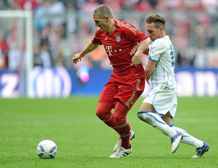 BASTIAN SCHWEINSTEIGER: Durfte 30 Minuten lang ein umjubeltes Comeback nach auskurierter Sprunggelenksverletzung feiern. Viel musste er nicht mehr dirigieren, weil seine Kollegen nach dem 7:0 beschlossen, das Tempo aus der Partie zu nehmen. Note 3