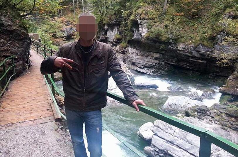 "Ausflug mit den Jungs", steht über diesem Bild, das Matthias M. beim Wandern zeigt. Viele Facebook-Freunde hat Matthias M. nicht. Ein Like bekommt er für diesen Post.