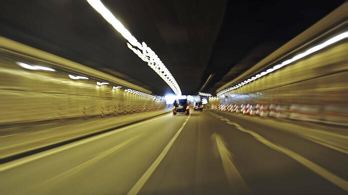 Erneut gibt es Streit zwischen der SPD und den Grünen: Diesmal geht es um die Tunnelbau-Pläne im Münchner Norden. (Symbolbild)