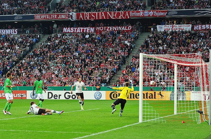 Ein typisches Müller-Tor: Das 3:1 gegen Hannover 96.