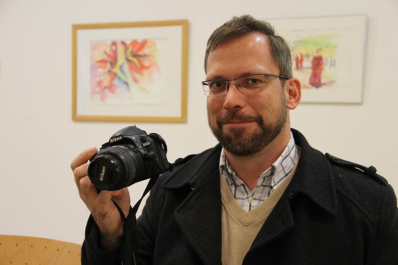 Blitzte im Verwaltungsgericht ab: Stefan Weisshappel mit dem Corpus Delicti.