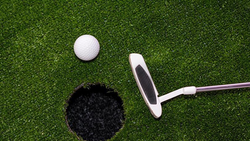 Minigolf geht mancherorts auch drinnen. Minigolf geht mancherorts auch drinnen.