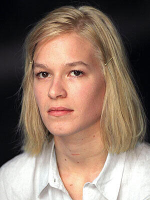 ... hat Franka Potente übernommen. Wir werfen mal einen genaueren Blick auf die deutschen Porno-Pioniere. Von Schulmädchen-Report bid Dolly Buster. Viel Spaß!