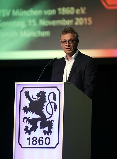 Die Bilder von der außerordentlichen Mitgliederversammlung des TSV 1860 im Zenith.