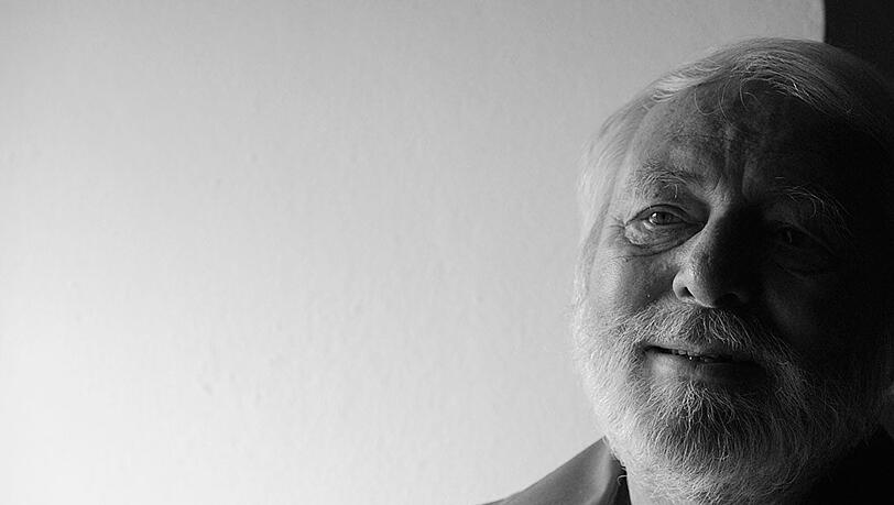 Der Gastronomiekritiker und Koch Wolfram Siebeck ist im Alter von 87 Jahren gestorben. Der Gastronomiekritiker und Koch Wolfram Siebeck ist im Alter von 87 Jahren gestorben.