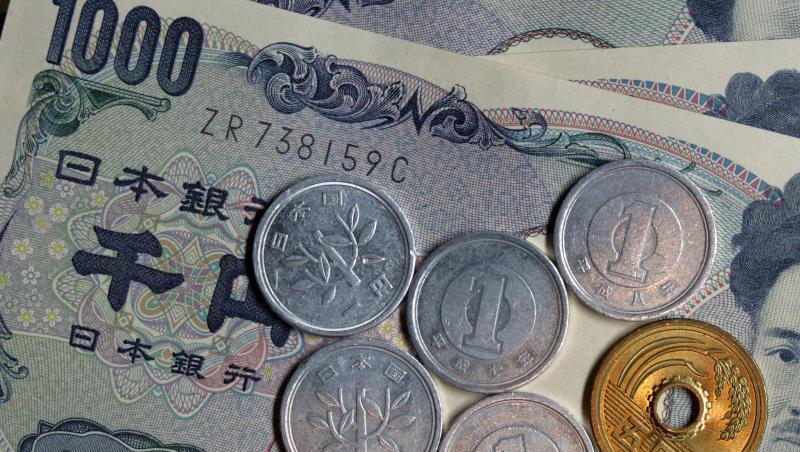 Das Konjunkturpaket umfasst ein Volumen von 108 Billionen Yen (916 Milliarden Euro). Das Konjunkturpaket umfasst ein Volumen von 108 Billionen Yen (916 Milliarden Euro).