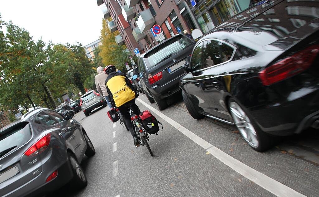 Studie 63 Prozent der Autofahrer überholen Radfahrer zu knapp Abendzeitung München