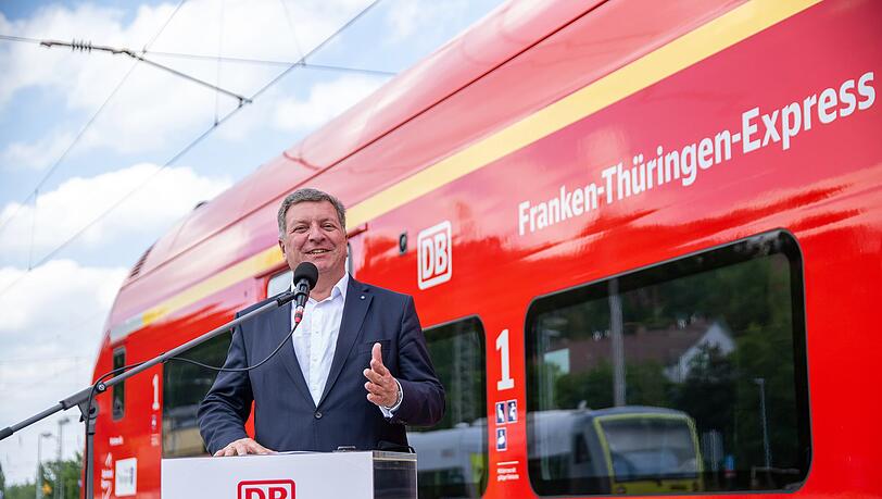 Bayerns Verkehrsminister Christian Bernreiter ist aktuell der Vorsitzende der Verkehrsministerkonferenz von Bund und Ländern. (Archivbild) Bayerns Verkehrsminister Christian Bernreiter ist aktuell der Vorsitzende der Verkehrsministerkonferenz von Bund und Ländern. (Archivbild)