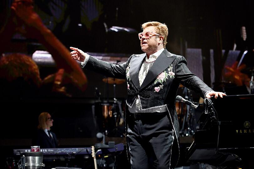 &bdquo;Still Standing&ldquo;: Elton John live in München Olympiahalle.