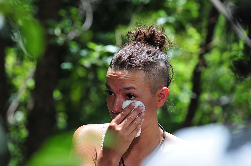 Gisele Oppermann weint und schreit vor Angst