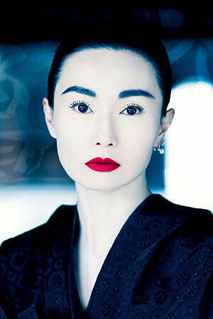 ... Maggie Cheung dabei, die für den Monat November steht
