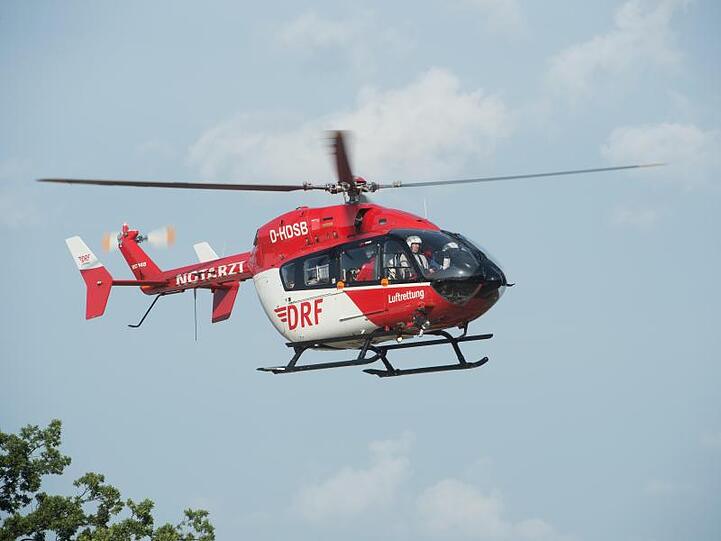 Der Rettungshubschrauber der Deutschen Rettungsflugwacht (DRF). Foto: Stefan Sauer/zb/dpa/Archivbild