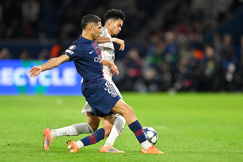 Im ersten Vergleich in dieser Saison erzielte D&iacute;az einen Doppelpack und sah f&uuml;r ein Foul gegen Hakimi rot.