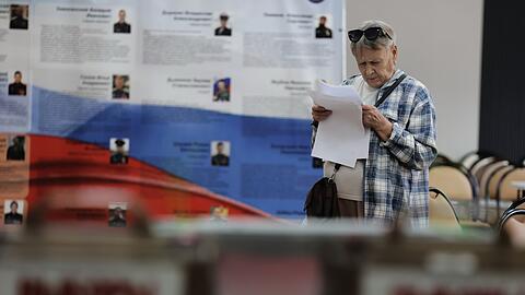 Die Menschen in Russland sind erstmals seit Beginn des Angriffskriegs gegen die Ukraine zur Wahl eines neuen Parlaments aufgerufen.
