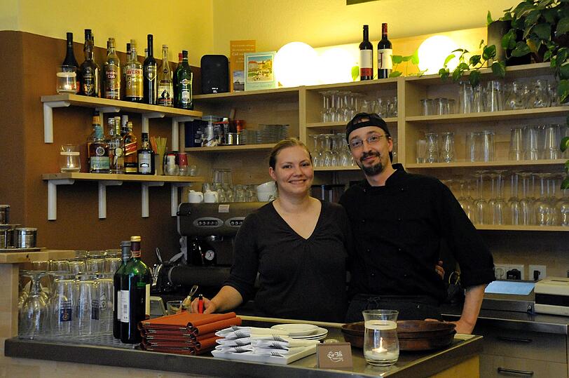 Jetzt ist hier das bayerische Bistro der Wirte Claudia Zabel und Tobi Gschwendtner.