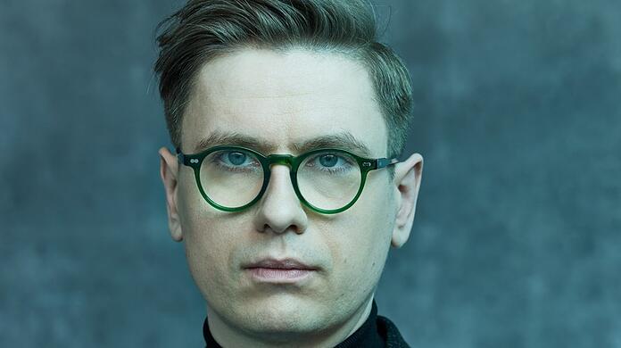 Der isländische Pianist Vikingur Ólafsson.