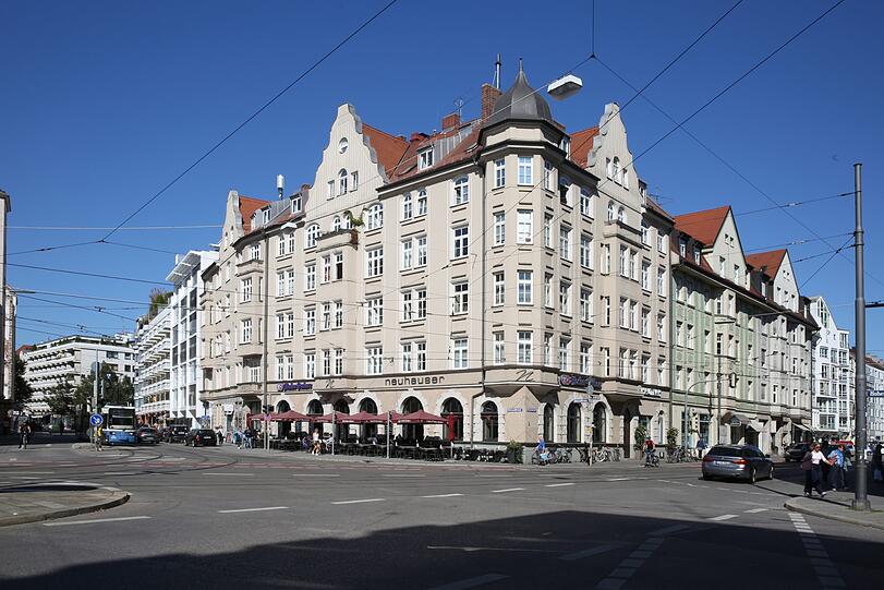. . . und Kurfürstenplatz. Hier ein Blick aus der Belgradstraße.