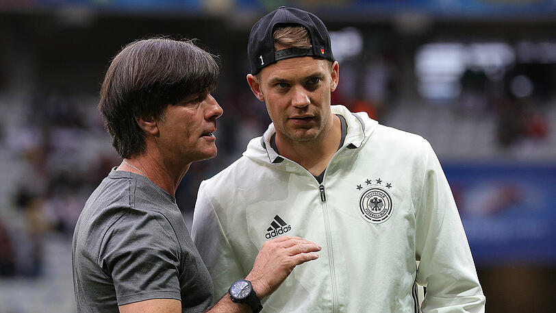 Bundestrainer Joachim Löw (links) und Nationalkeeper Manuel Neuer.