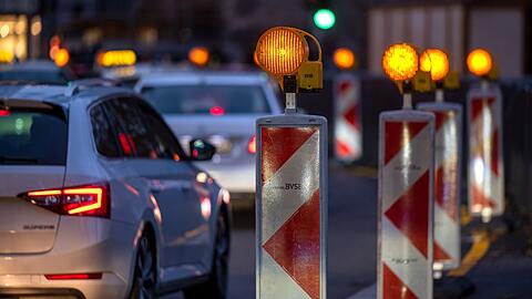 In Richtung Alpen rechnet der ACAC mit weniger Autofahrern als in den Vorjahren. (Symbolbild)