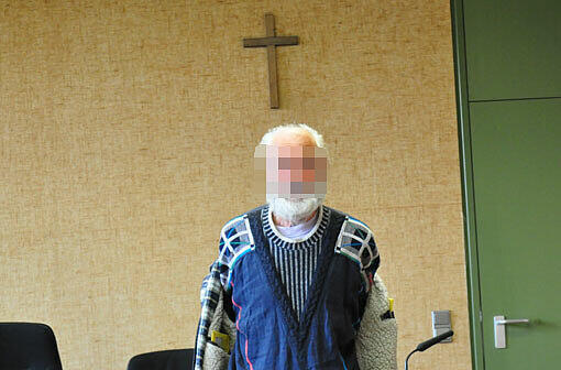 Volker E. (74) vor Gericht in München.
