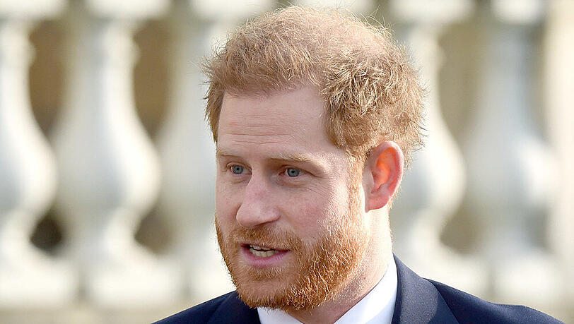 Prinz Harry ist ein großer Rugby-Fan. Prinz Harry ist ein großer Rugby-Fan.