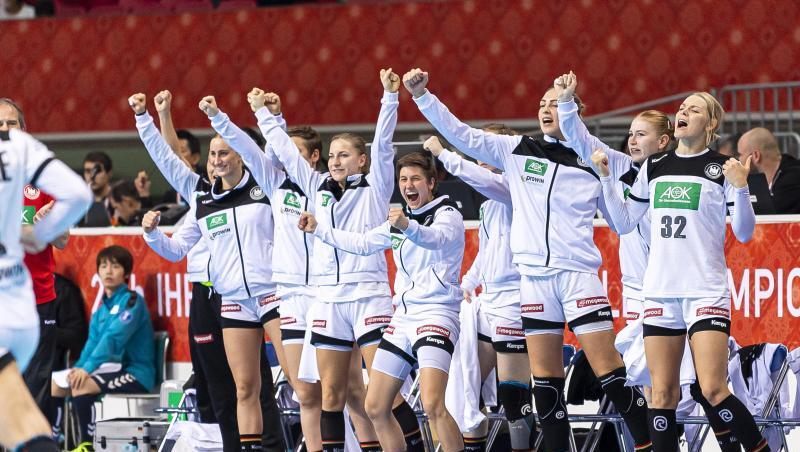 Im Spiel um Platz sieben gegen Schweden geht es für die _DHB-Frauen bei der WM in Japan um alles oder nichts. Im Spiel um Platz sieben gegen Schweden geht es für die _DHB-Frauen bei der WM in Japan um alles oder nichts.